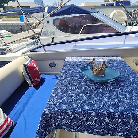 فندق Desire Charming House Boat باليرمو المظهر الخارجي الصورة